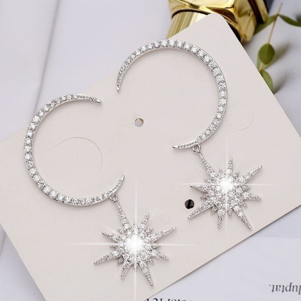 *NEW Silver/Gold Diamond Moon Star Drop Earrings - Picture 4 of 6